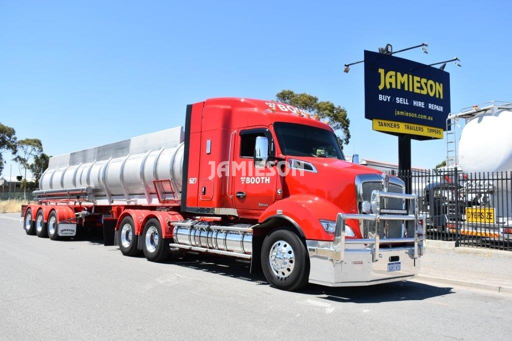 Jamieson 19,600 litre, three compartment stainless steel tri-axle chemical tanker.