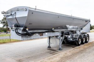 Jamieson HDV (Horizontal Discharge Vehicle) Live Bottom Trailer - Tri Axle